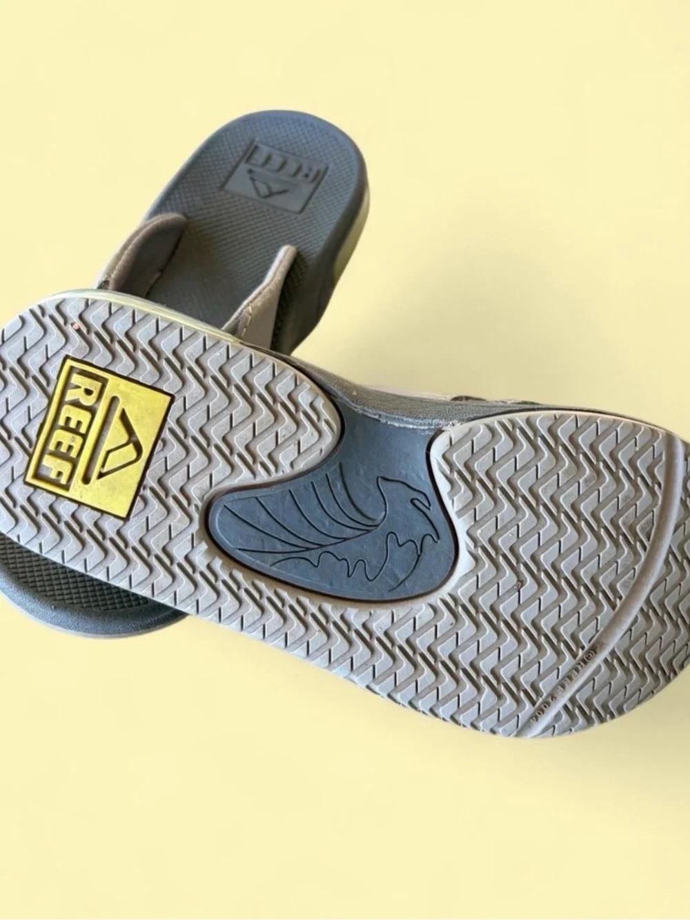 Reef Kids Gray Flip Flop Sandals with Yellow Logo